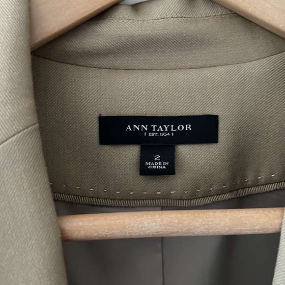 Ann Taylor single breasted suit. - Picture 2 of 5